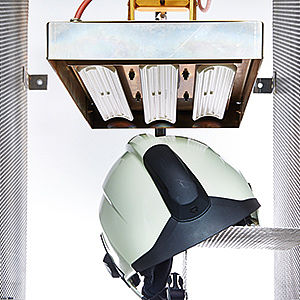 Rosenbauer Feuerwehrhelm HEROS Titan - Hitzestrahlungstest Rosenbauer Feuerwehrhelm HEROS Titan - Hitzestrahlungstest